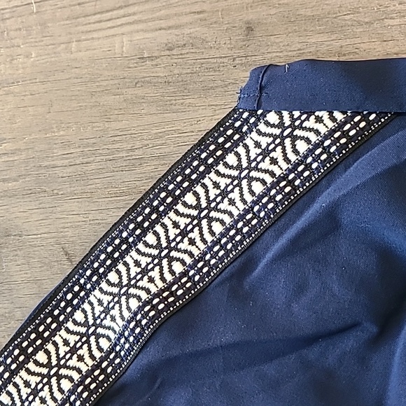 Navy Boho Tanktop Size Large - Picture 3 of 5